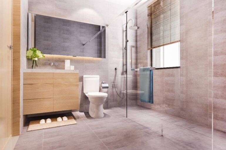 Transformer une petite salle de bain en espace fonctionnel et esthétique